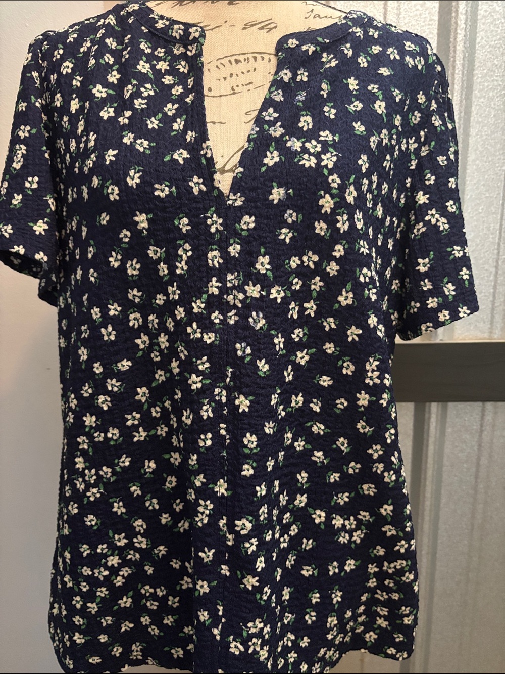 LOFT Navy Floral Split V-Neck Short Sleeve Blouse
